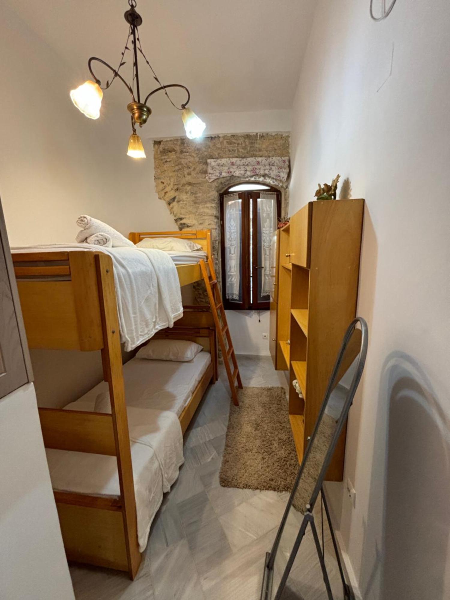 Vilitsa Holiday House Pirjí Kültér fotó