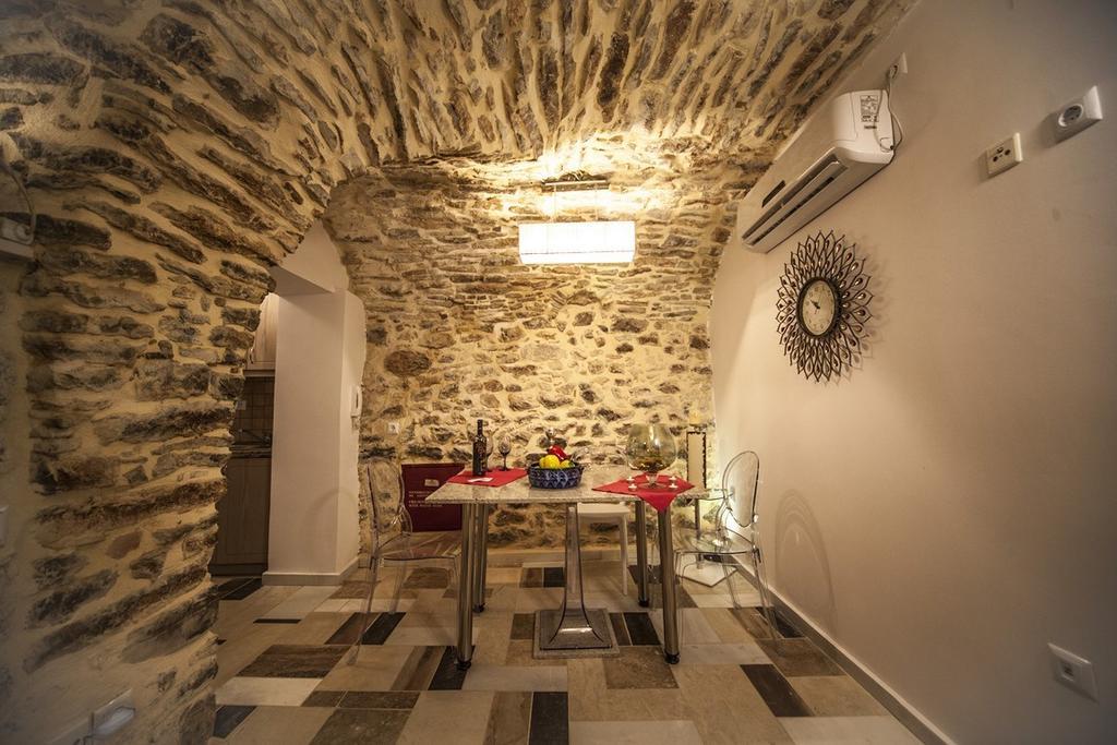 Vilitsa Holiday House Pirjí Szoba fotó
