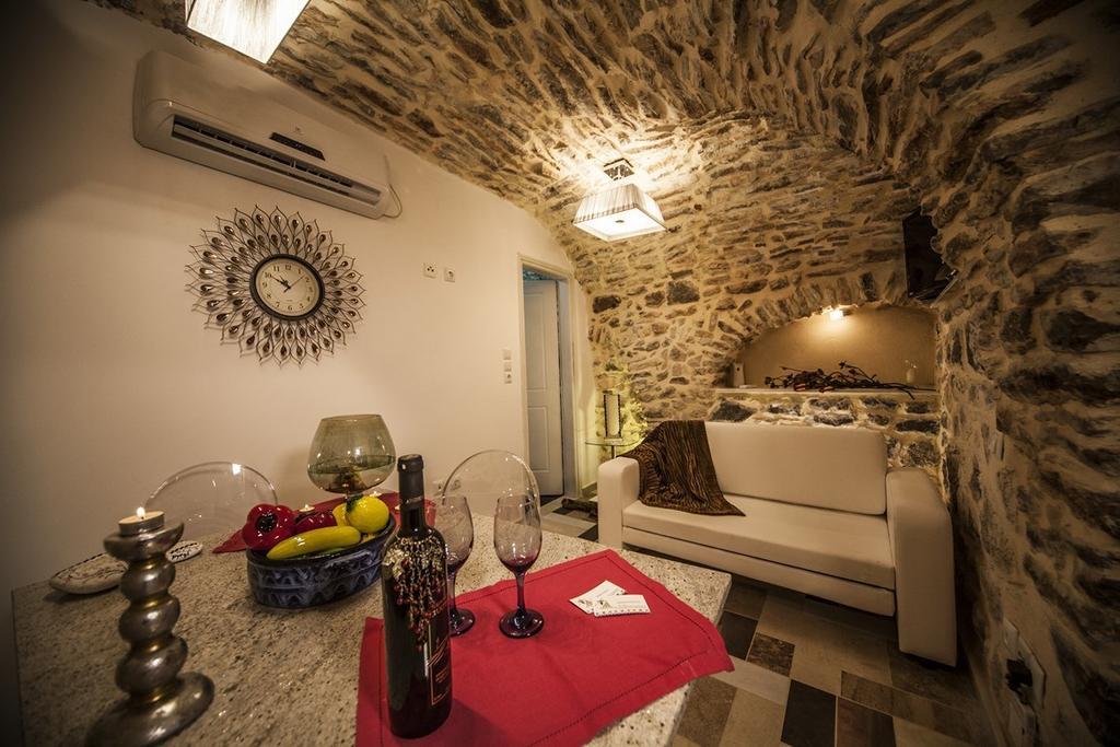 Vilitsa Holiday House Pirjí Szoba fotó