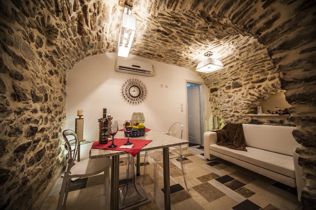 Vilitsa Holiday House Pirjí Szoba fotó