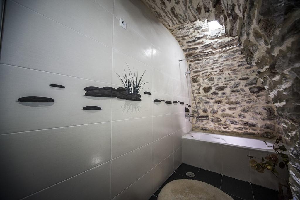 Vilitsa Holiday House Pirjí Szoba fotó